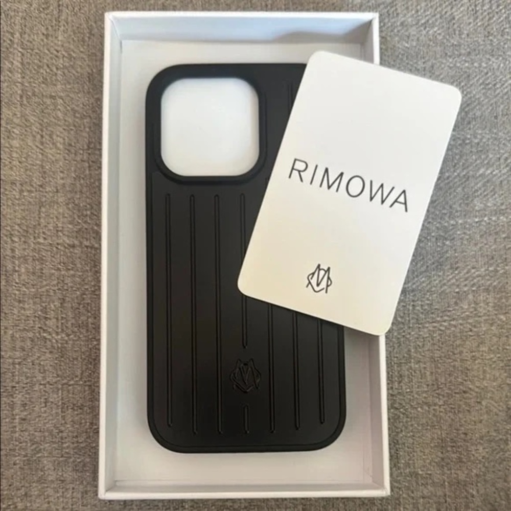 RIMOWA Sleek Black Phone Case